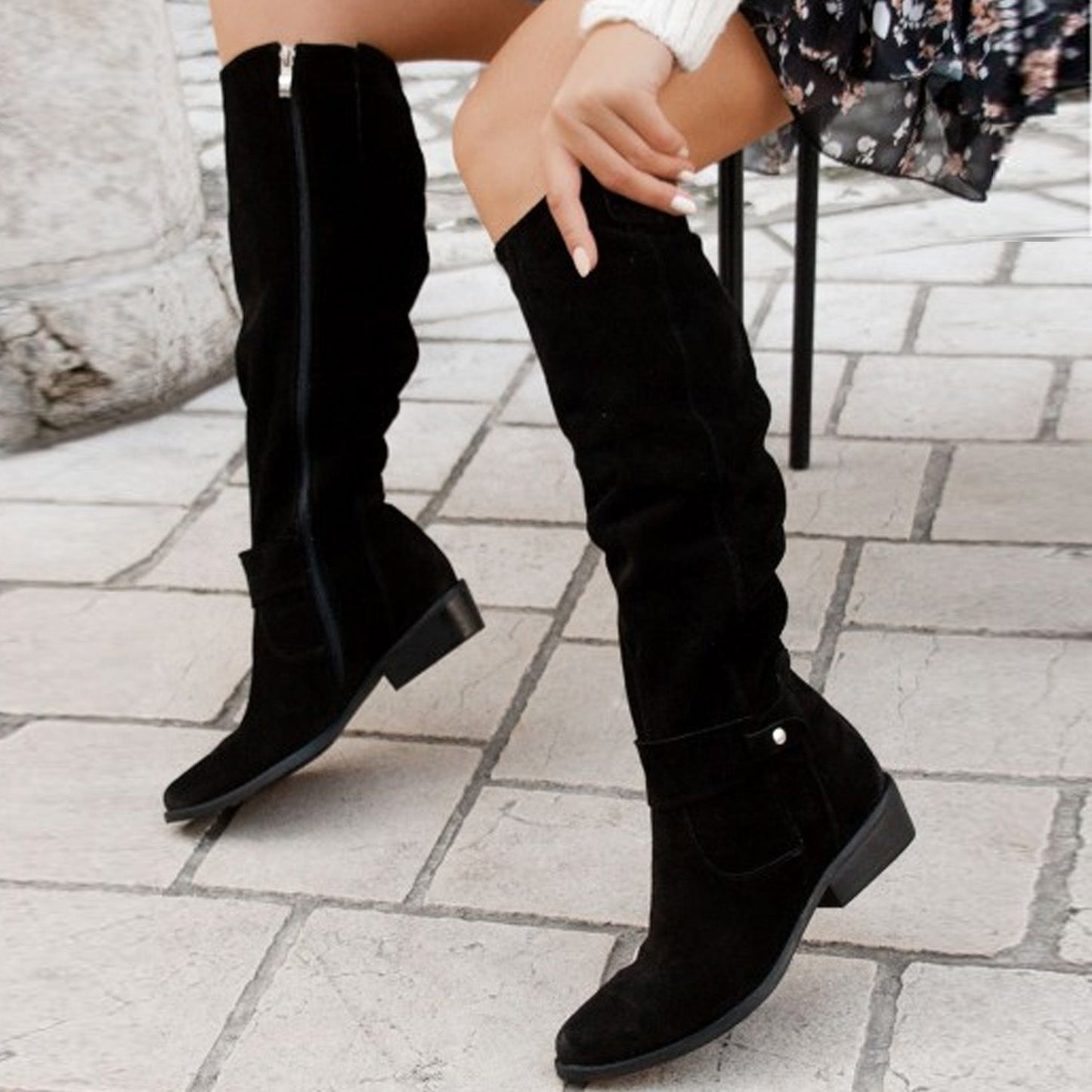Bottes Élégantes en Suédine - Confort et Style Assurés feroval